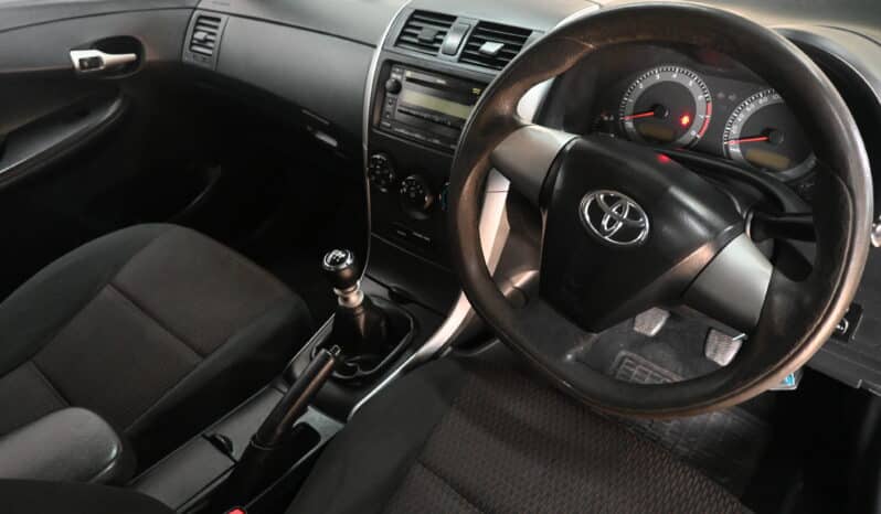 Toyota Corolla Quest 1.6 full