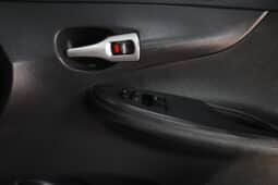 Toyota Corolla Quest 1.6 full