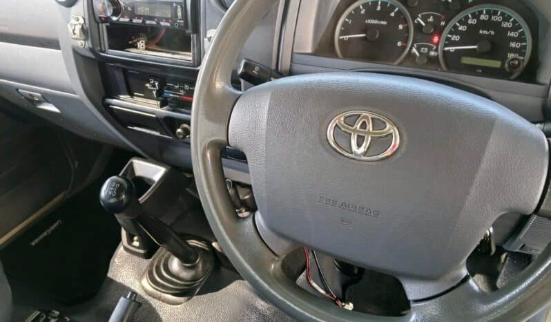 Toyota Land Cruiser 79 4.2D P/U S/C full