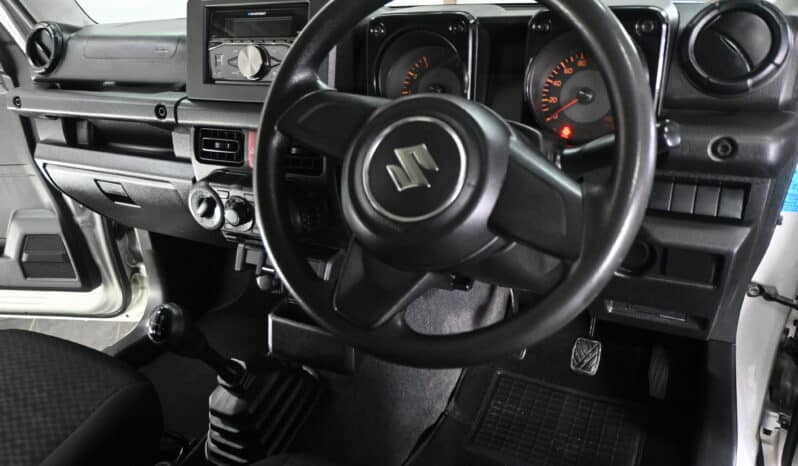 Suzuki Jimny 1.5 GA full