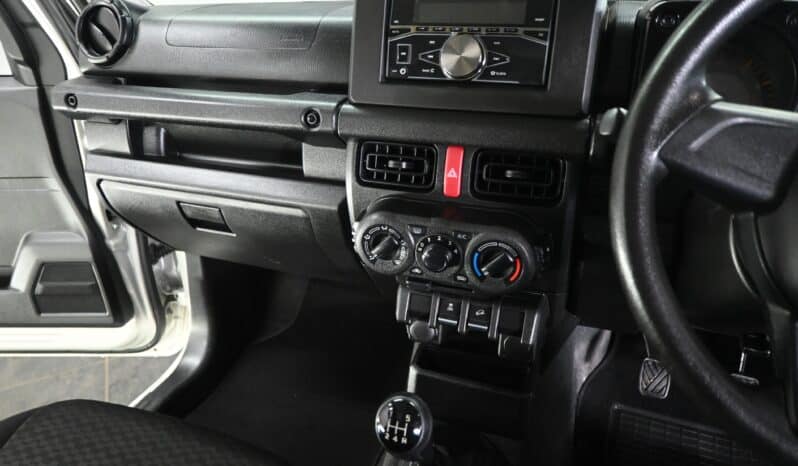 Suzuki Jimny 1.5 GA full