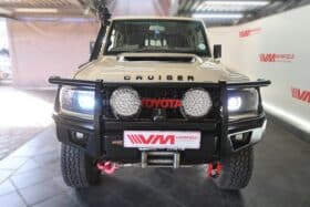 TOYOTA LAND CRUISER 79 4.5D P/U D/C