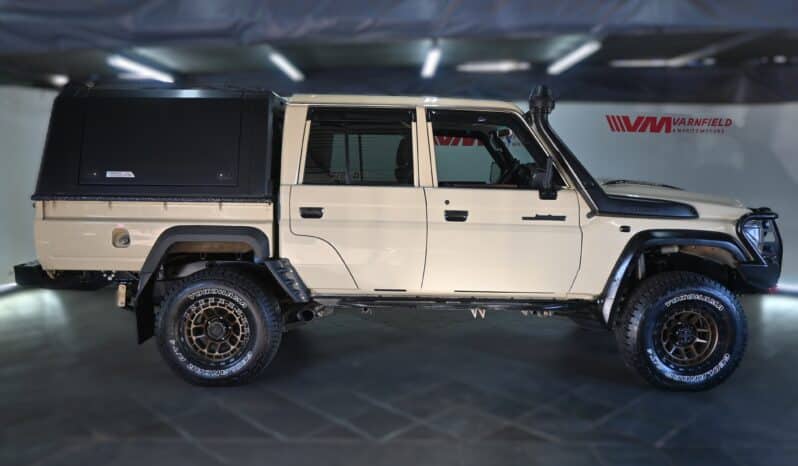 TOYOTA LAND CRUISER 79 4.5D P/U D/C full