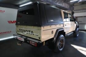 TOYOTA LAND CRUISER 79 4.5D P/U D/C