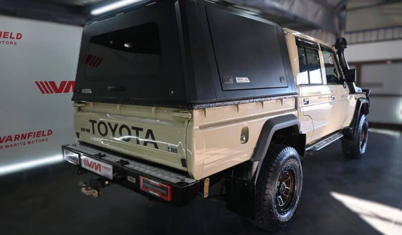 TOYOTA LAND CRUISER 79 4.5D P/U D/C full
