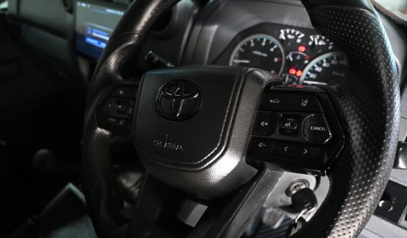 TOYOTA LAND CRUISER 79 4.5D P/U D/C full