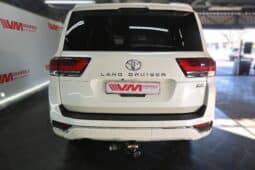 TOYOTA LAND CRUISER 300 3.3D ZX