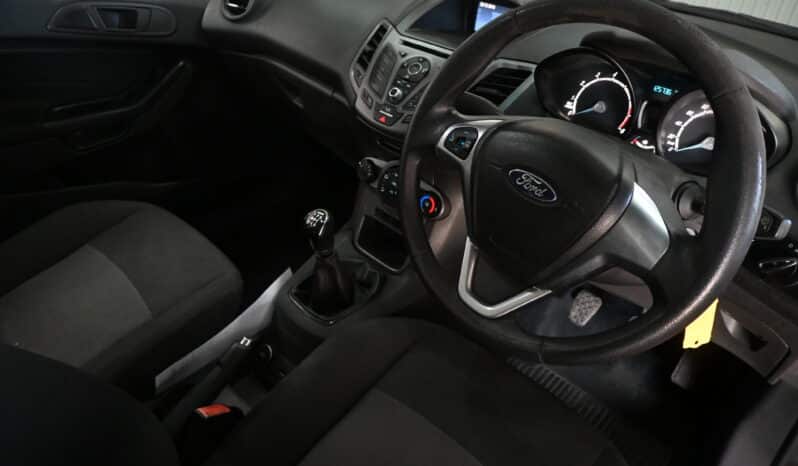 FORD FIESTA 1.4 AMBIENTE 5DR full