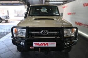 TOYOTA LAND CRUISER 79 4.5D P/U D/C