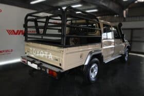TOYOTA LAND CRUISER 79 4.5D P/U D/C