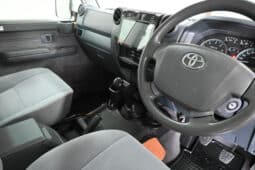 TOYOTA LAND CRUISER 79 4.5D P/U D/C full