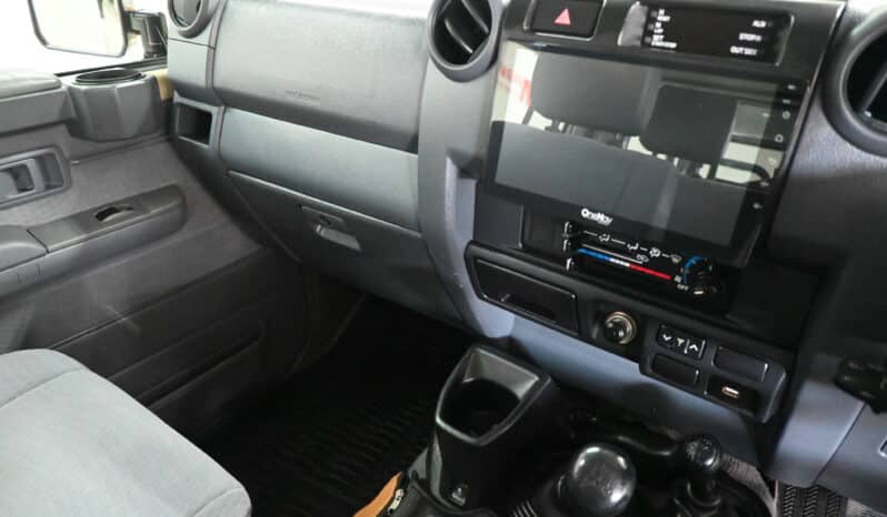 TOYOTA LAND CRUISER 79 4.5D P/U D/C full