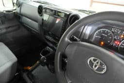 TOYOTA LAND CRUISER 79 4.5D P/U D/C full