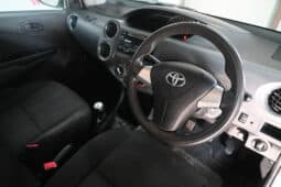 TOYOTA ETIOS 1.5 XS SPRINT 5DR full