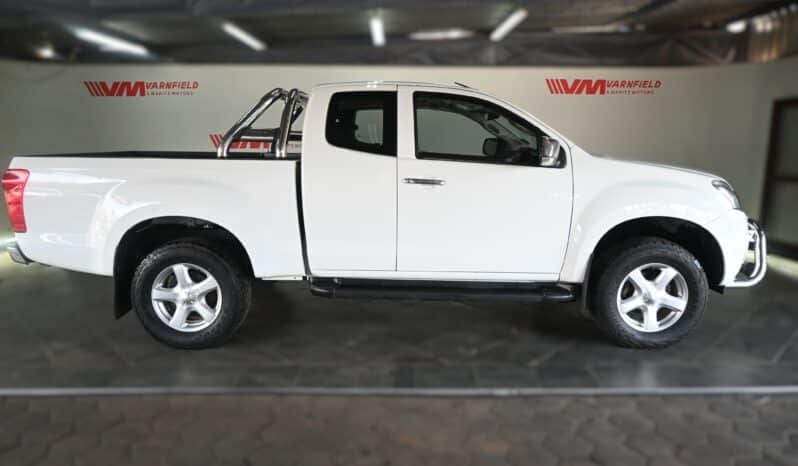 ISUZU KB300D-TEQ LX 4X2 E/C full