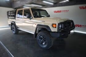TOYOTA LAND CRUISER 79 2.8GD-6 P/U D/C A/T