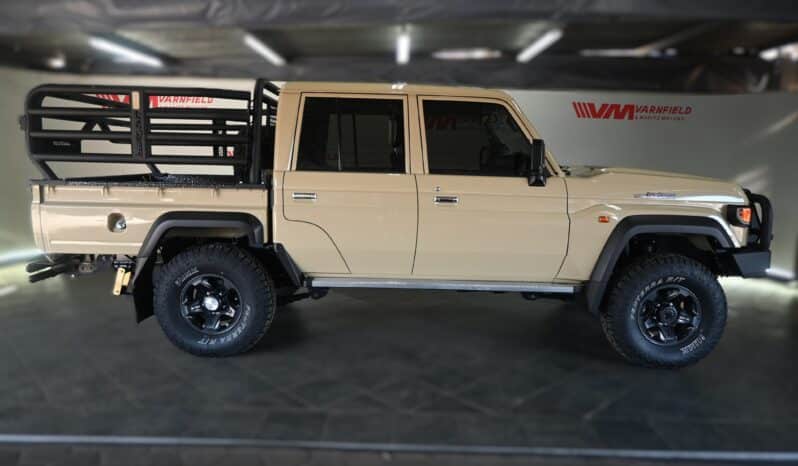 TOYOTA LAND CRUISER 79 2.8GD-6 P/U D/C A/T full
