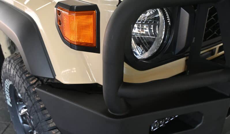 TOYOTA LAND CRUISER 79 2.8GD-6 P/U D/C A/T full