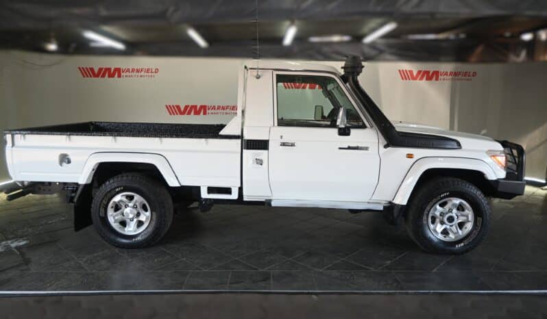TOYOTA LAND CRUISER 79 4.5D P/U S/C V8 full