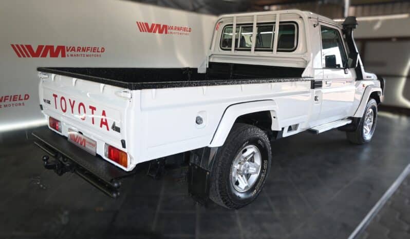 TOYOTA LAND CRUISER 79 4.5D P/U S/C V8 full