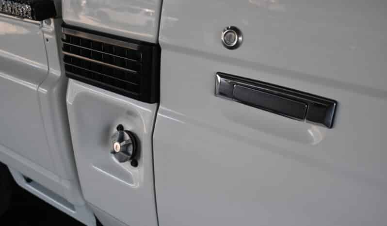 TOYOTA LAND CRUISER 79 4.5D P/U S/C V8 full