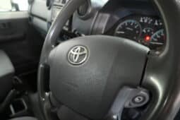 TOYOTA LAND CRUISER 79 4.5D P/U S/C V8 full