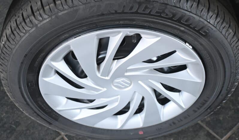 SUZUKI ERTIGA 1.5 GL A/T full
