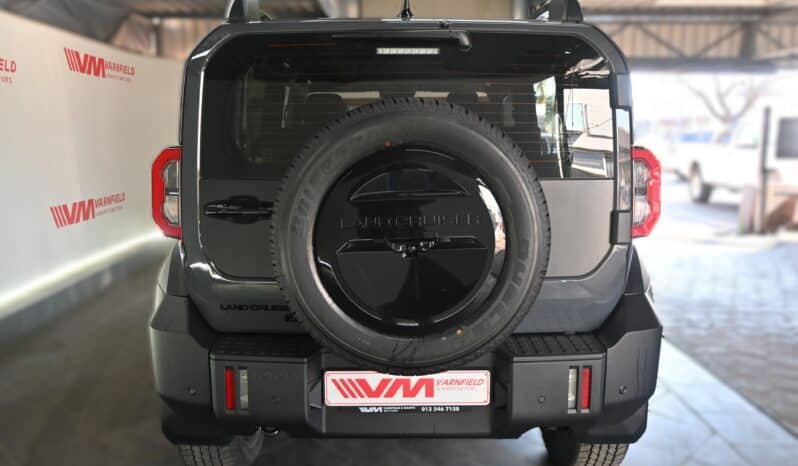 TOYOTA LAND CRUISER FJ 2.7 VX A/T full