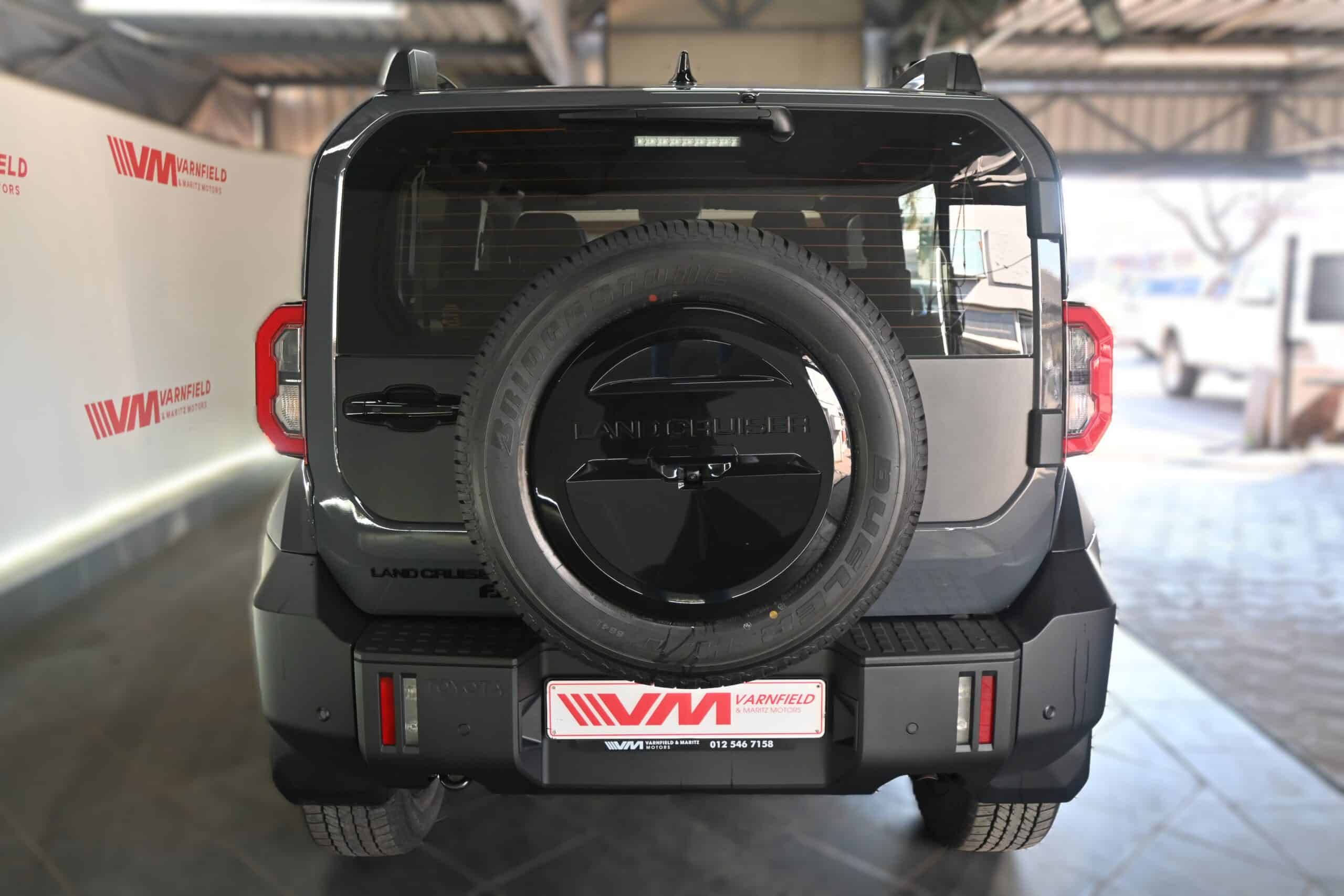 Toyota Land Cruiser 200 4.5D-4D V8 GX-R