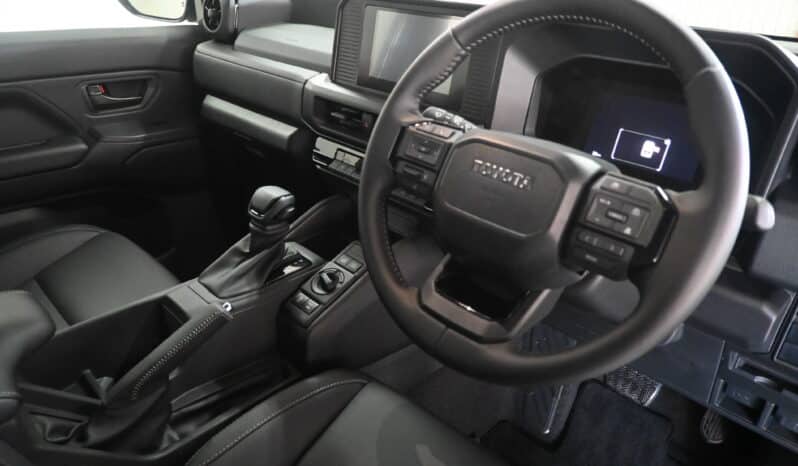 TOYOTA LAND CRUISER FJ 2.7 VX A/T full