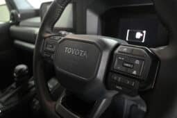 TOYOTA LAND CRUISER FJ 2.7 VX A/T full