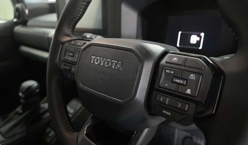 TOYOTA LAND CRUISER FJ 2.7 VX A/T full