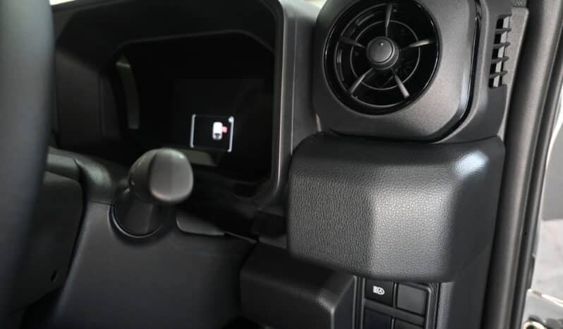 TOYOTA LAND CRUISER FJ 2.7 VX A/T full