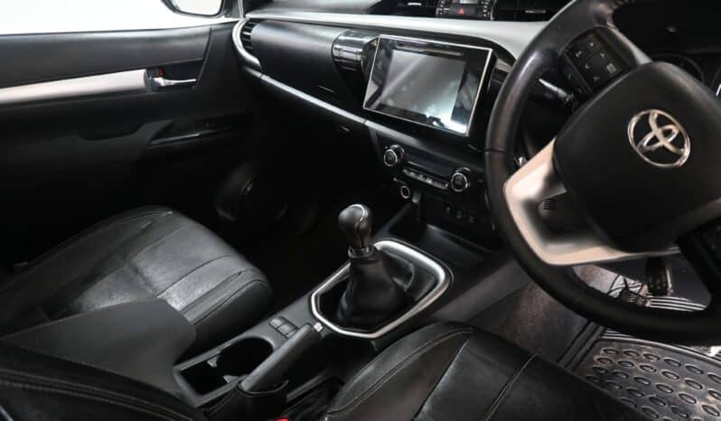 TOYOTA HILUX 2.8GD-6 RAIDER 4X4 P/U D/C full