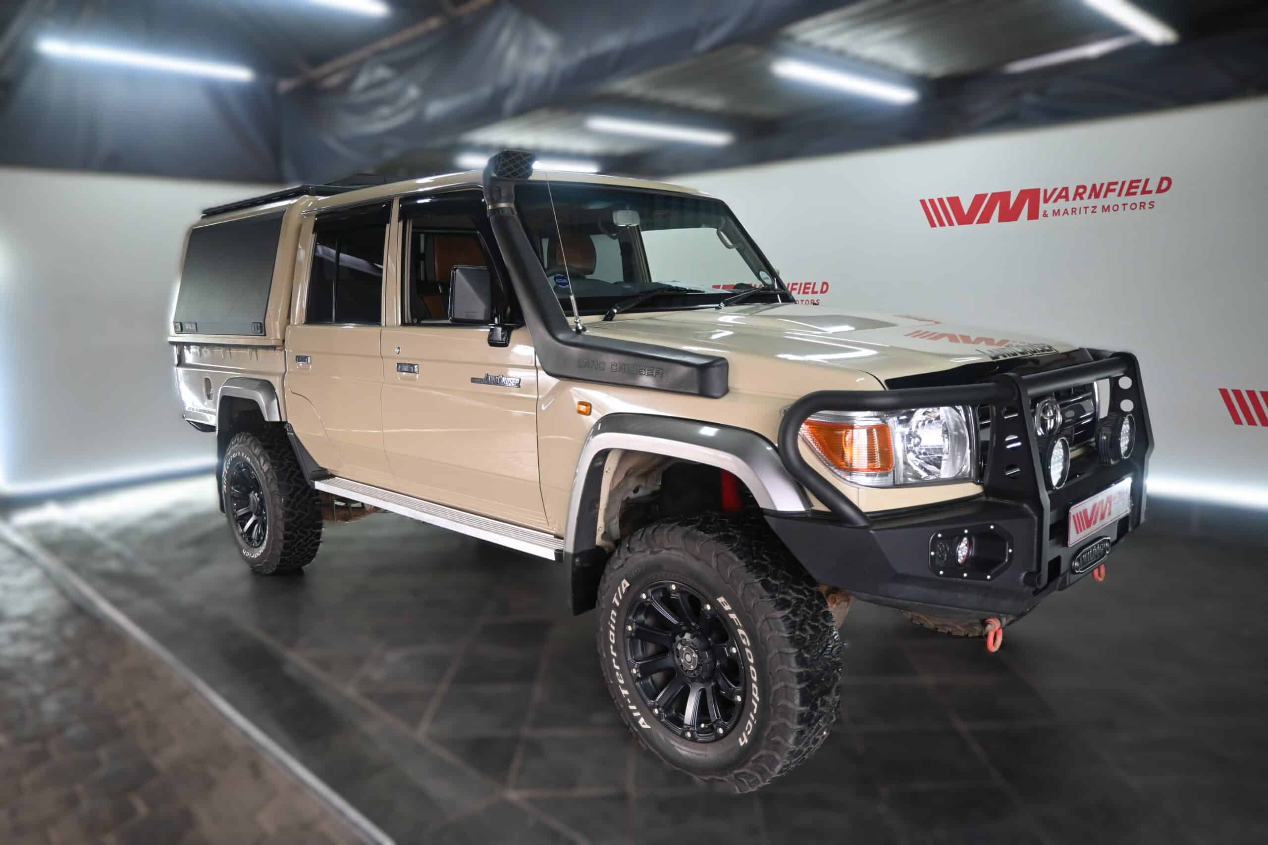 TOYOTA LAND CRUISER 79 4.0P D/C