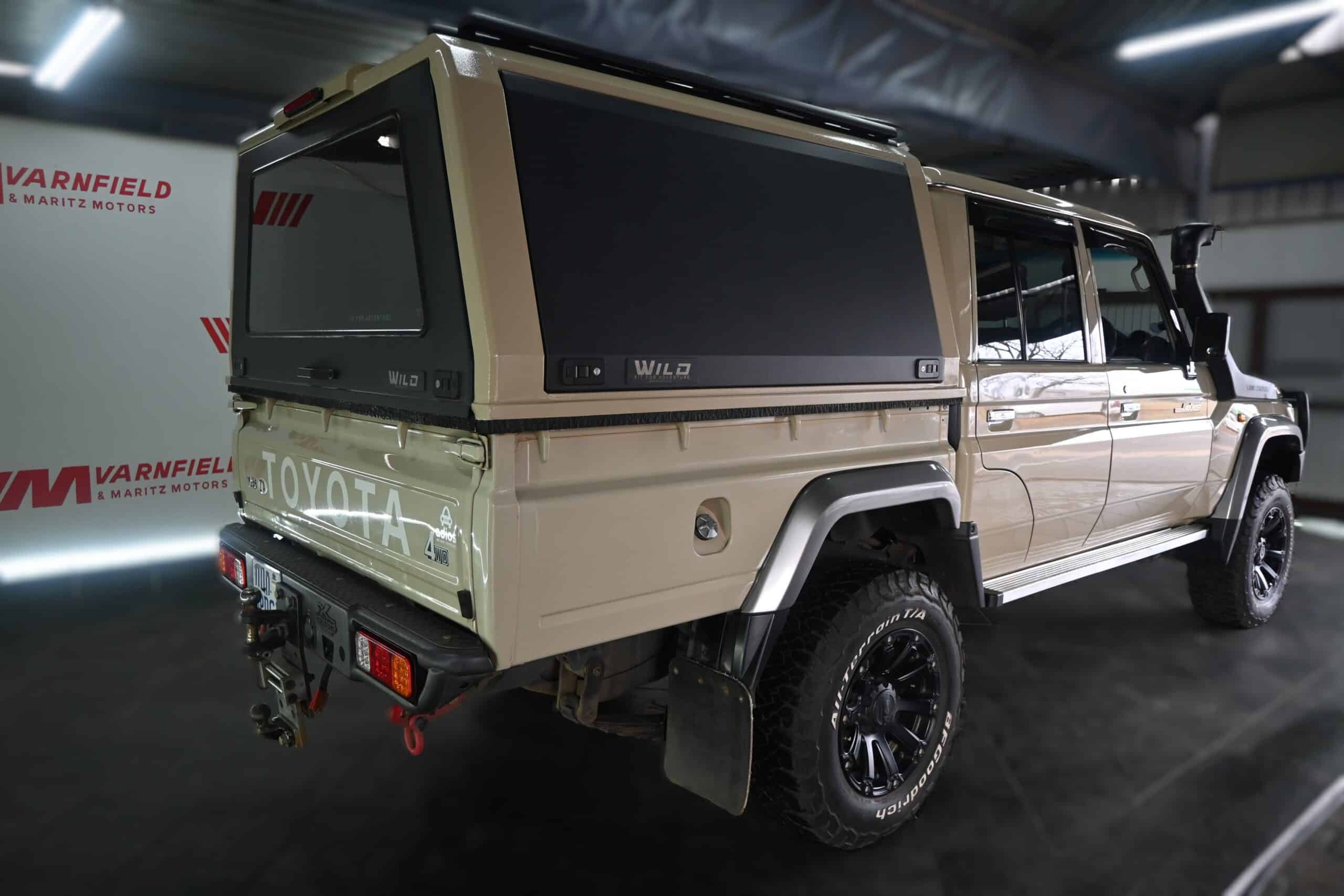 TOYOTA LAND CRUISER 79 4.0P D/C