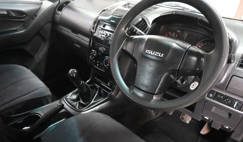 ISUZU D-MAX 50 HO HI-RIDE E/C P/U full