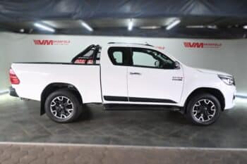 TOYOTA HILUX 2.8GD-6 RAIDER 4X4 P/U D/C DAKAR