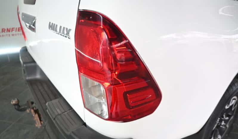 TOYOTA HILUX 2.8GD-6 RB RAIDER E/C LEG50 full