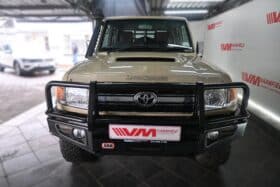 TOYOTA LAND CRUISER 79 4.5D P/U D/C