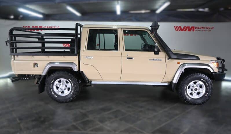 TOYOTA LAND CRUISER 79 4.5D P/U D/C full