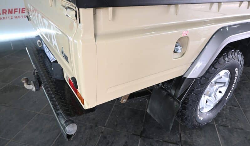 TOYOTA LAND CRUISER 79 4.5D P/U D/C full