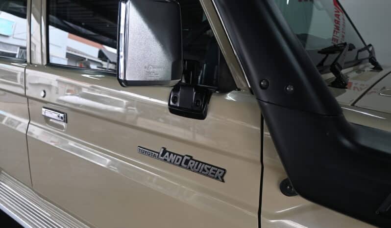 TOYOTA LAND CRUISER 79 4.5D P/U D/C full