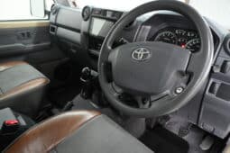 TOYOTA LAND CRUISER 79 4.5D P/U D/C full