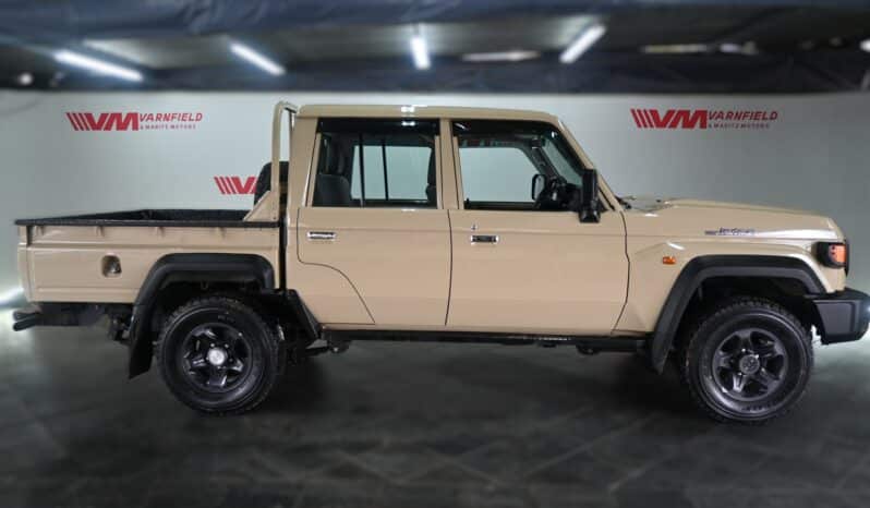 TOYOTA LAND CRUISER 79 2.8GD-6 P/U D/C A/T full