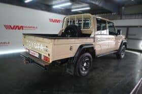 TOYOTA LAND CRUISER 79 2.8GD-6 P/U D/C A/T