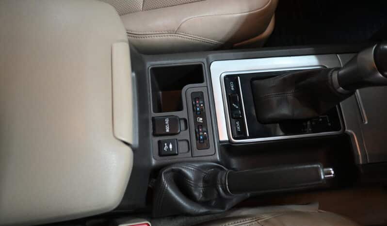 TOYOTA LAND CRUISER PRADO VX-L 3.0D A/T full