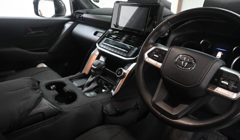 TOYOTA LAND CRUISER 300 3.3D GX-R full