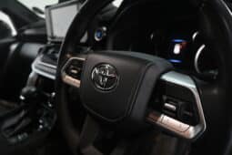 TOYOTA LAND CRUISER 300 3.3D GX-R full