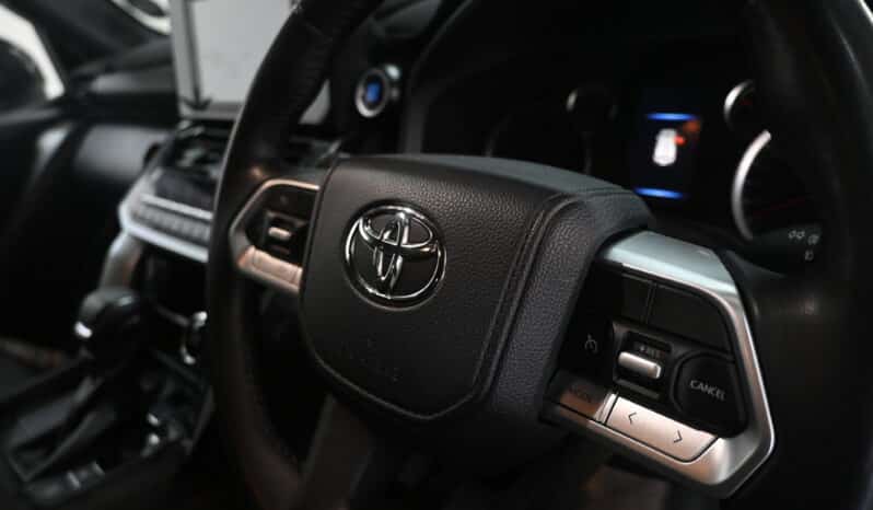 TOYOTA LAND CRUISER 300 3.3D GX-R full